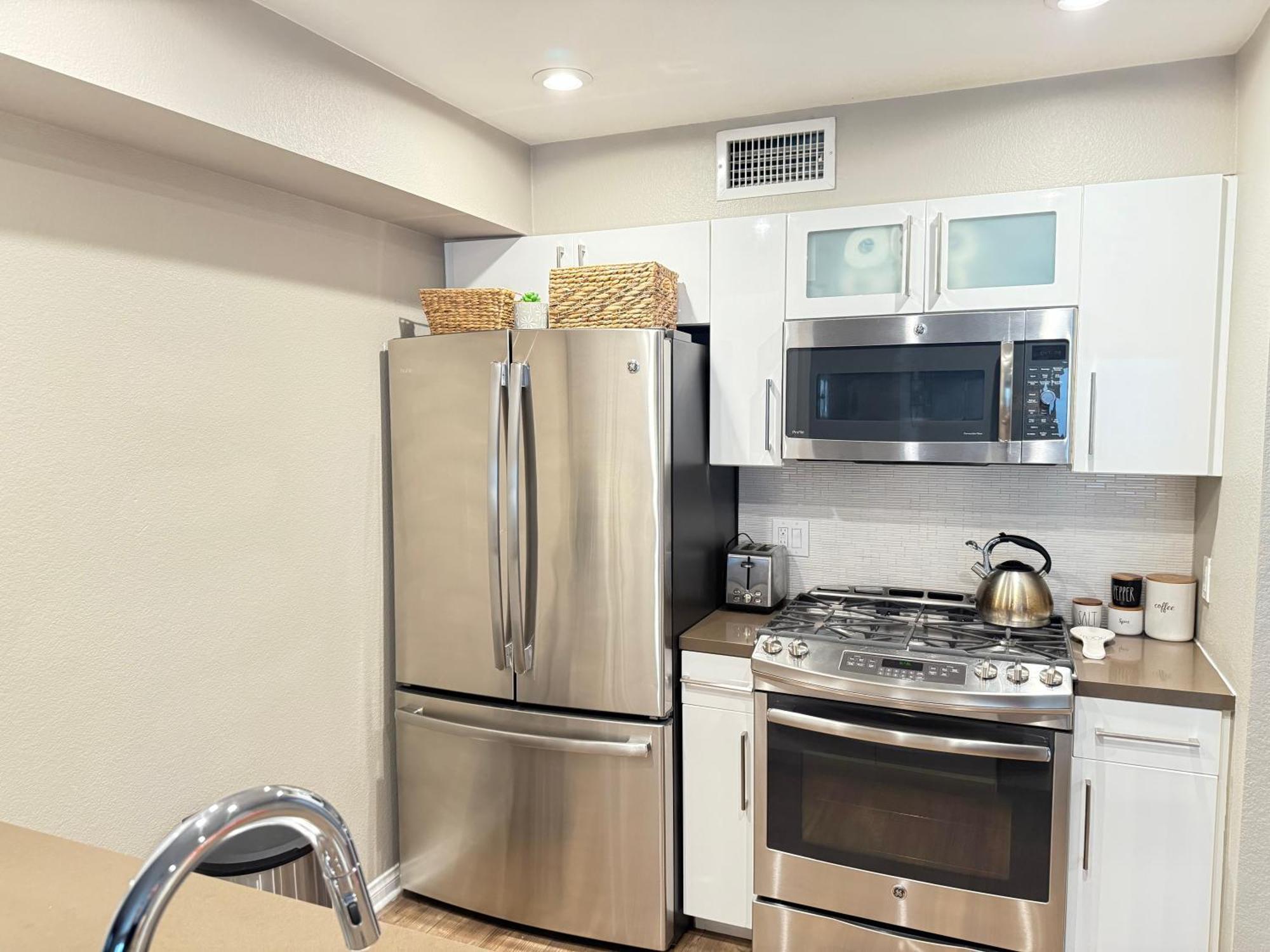 Pacific Blue Townhome Walk To Ocean 2 Bed With Free Parking * Los Angeles